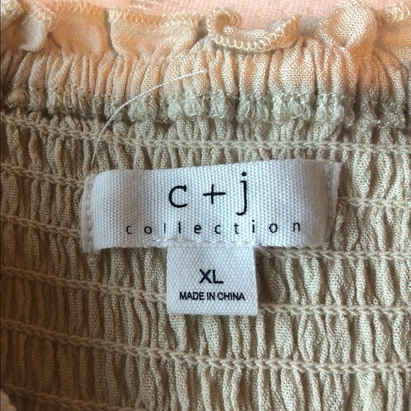 Cream crop top , off the shoulder. - Picture 4 of 4